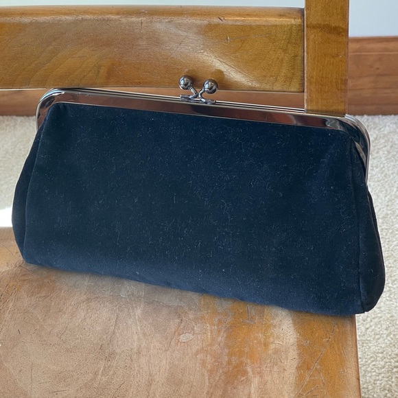 EXPRESS NWOT Black Velvet Clutch - Picture 7 of 9